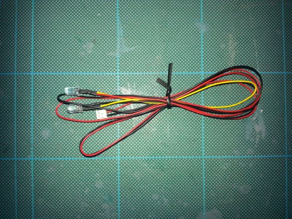 MFU plug and 3mm RED led's x 2